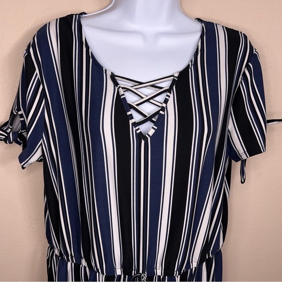 XL JUNIORS BLUE WHITE BLACK STRIPED DRESS SHORT SLEEVE STRETCH CASUAL - Picture 3 of 14